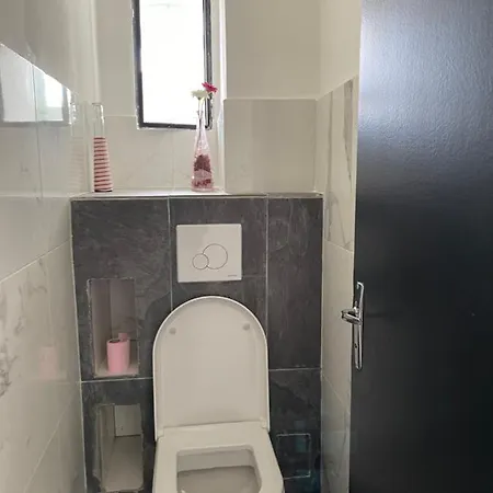 Magnifique T3 Quartier Près D’arènes Tram Au Pied De L’immeuble