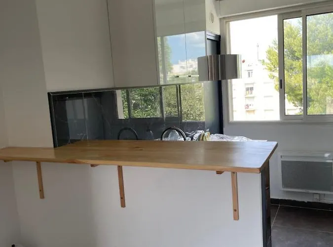 Magnifique T3 Quartier Près D’arènes Tram Au Pied De L’immeuble Appartement
